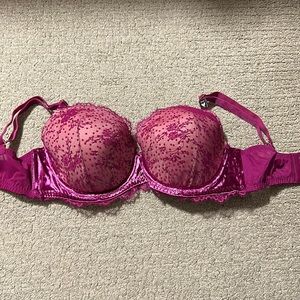Victoria Secret 34DDD Bra